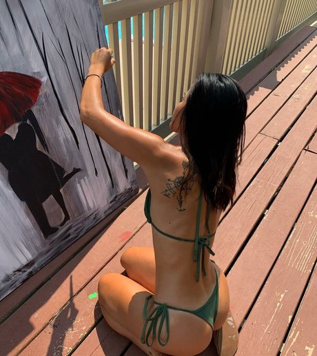 Nana May nacktheit pornografische galerie