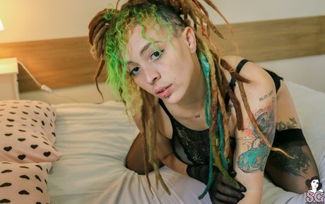 Peregrina exklusive nackte galerie