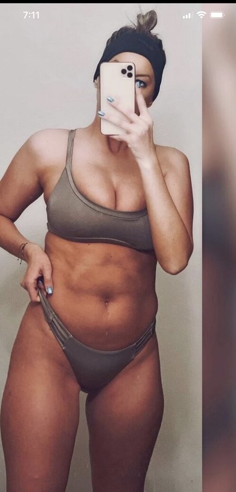 HeyyAir hd sexy foto