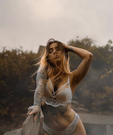 pandatylr nackt exklusive galerie