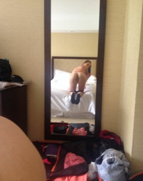 Sesil Karatantcheva hübsche perfekte galerie