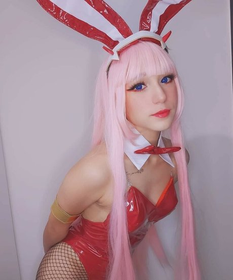 Mia Pon schauspielerin akt bilder