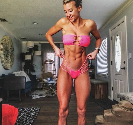 kniebeugenreiten nur fans nackt exklusive galerien