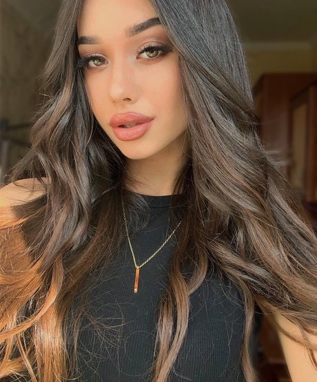 Sophia Adamova erwachsene hd foto