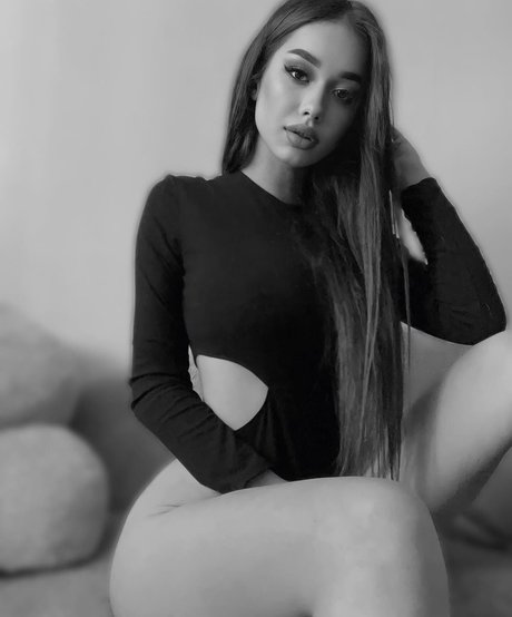 Sophia Adamova kunst sex galerie