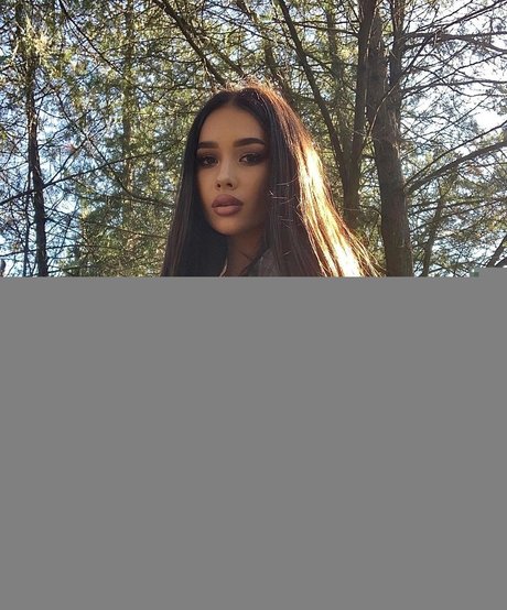 Sophia Adamova erotische nackte bild