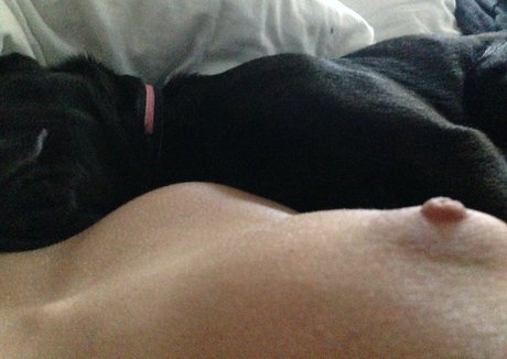 Adwoa Aboah schauspielerin nacktheit bild