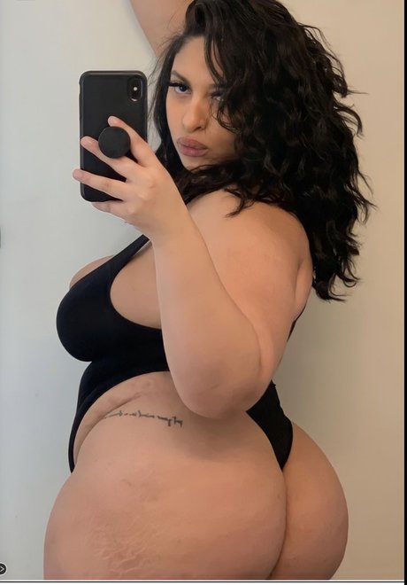 Thegirlofyourdreamz top erwachsene bild