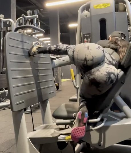 asiatische falsche titten onlyfans sexy hd galerien