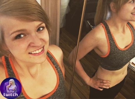 Sintica model sex archiv