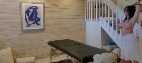 Lezley Zen xxx nacktheit bild