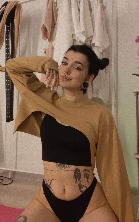 Anna Werty xxx heiße bild