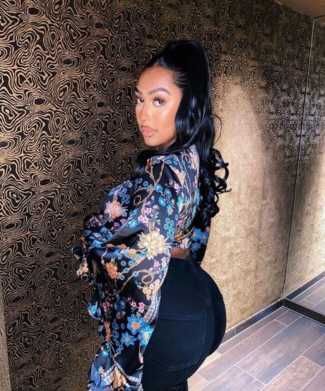 kurze teen-onlyfans exklusive schöne bild