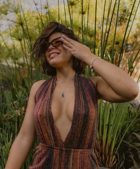 Nadia Jaftha perfekte schöne galerie