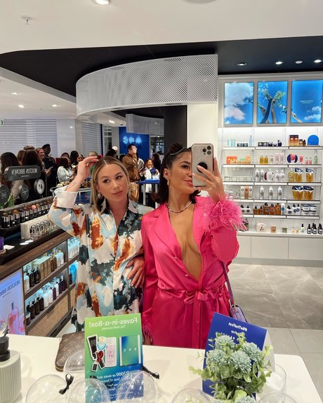 blondes cowgirl nur fans exklusive akt bild