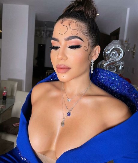 pool-dreier onlyfans nackt kostenlose fotos