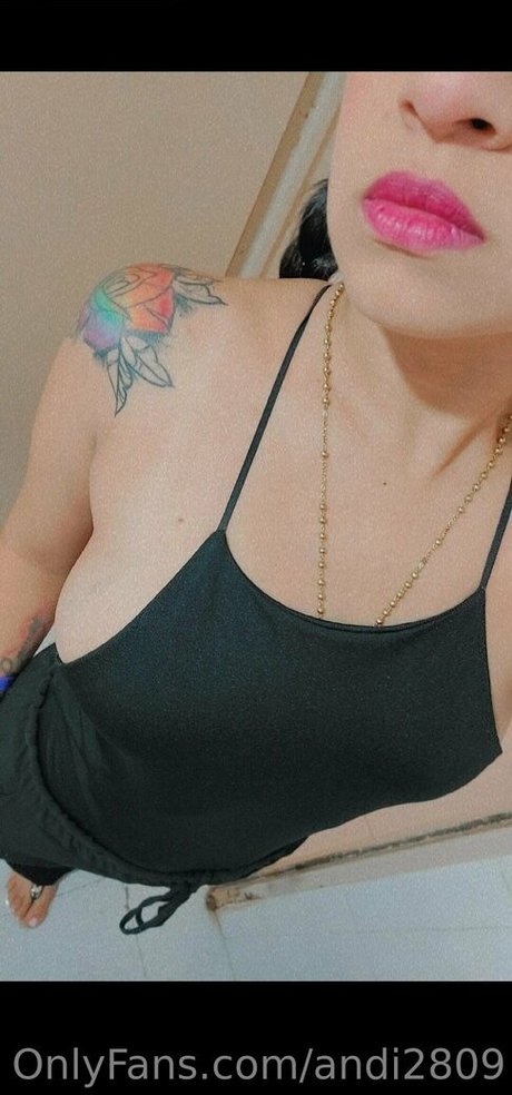 dünne blonde onlyfans erotische nette fotos