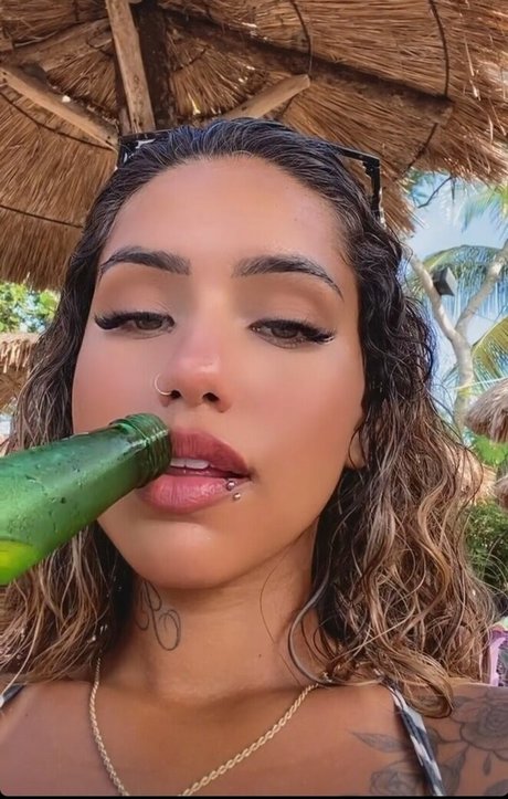 pool-dreier onlyfans hübsche porno fotos