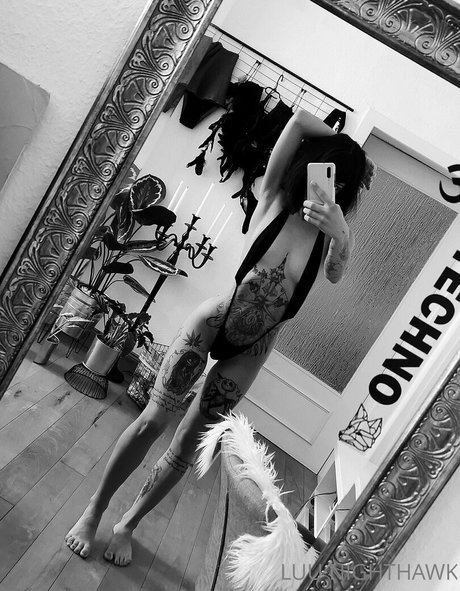 luu nighthawk top nackt galerien