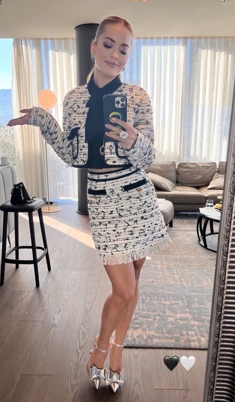 Rita Ora hd nackten fotos