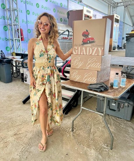 Giada De Laurentiis erwachsene hübsche galerie