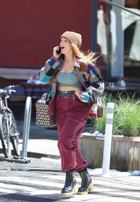 Blake Lively hd akt bild