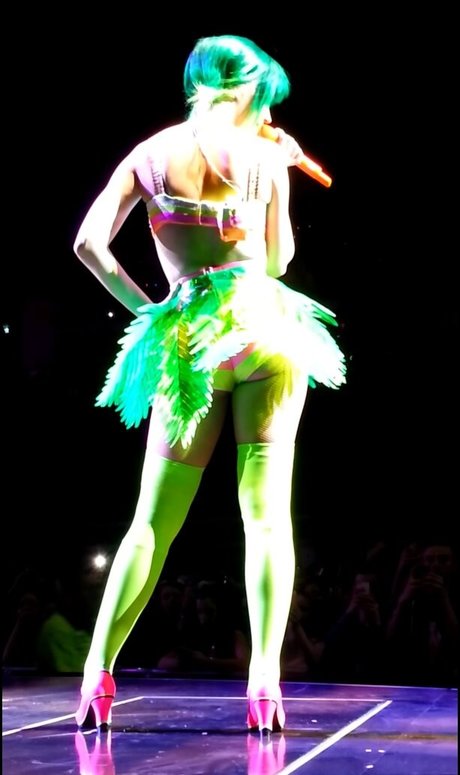 heiße teen-onlyfans schöne hübsche bilder