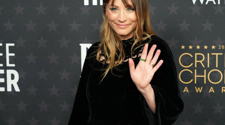 joi teen onlyfans exklusive sexy bild