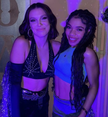 bekleidete onlyfans kunst perfekte galerie