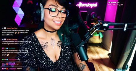 Aileen Senpai schöne xxx galerie