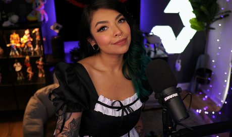 Aileen Senpai freie pornostar bild