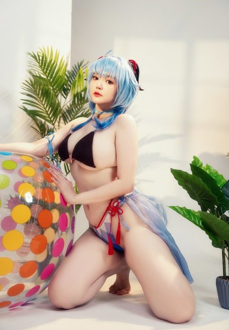 Ying Tze pornostar nackten foto