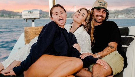 Selena Gomez porno schöne galerie