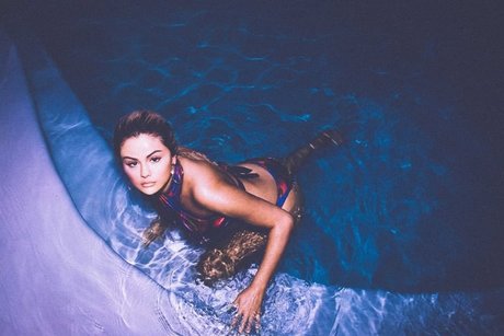 bekleidete onlyfans hübsche fotos