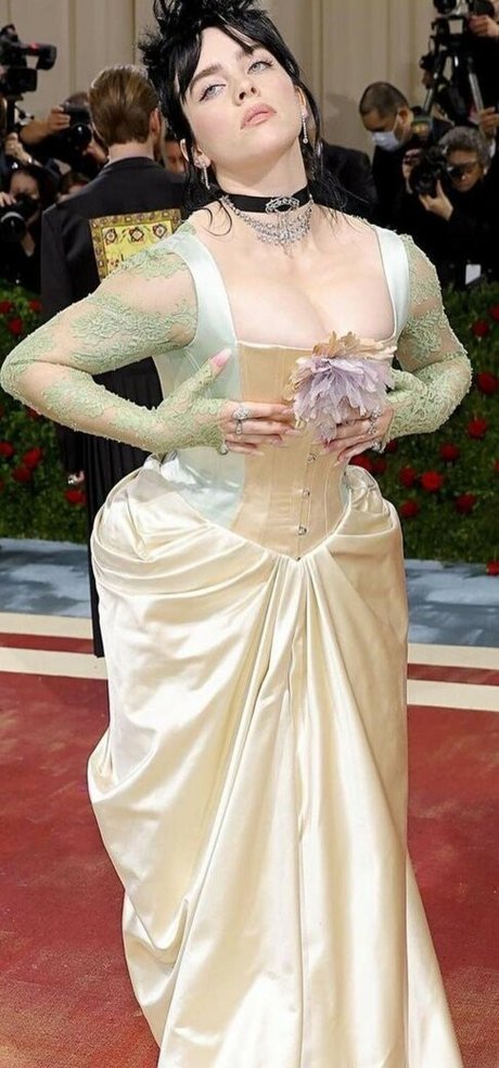 unschuldige onlyfans exklusive kostenlose galerie