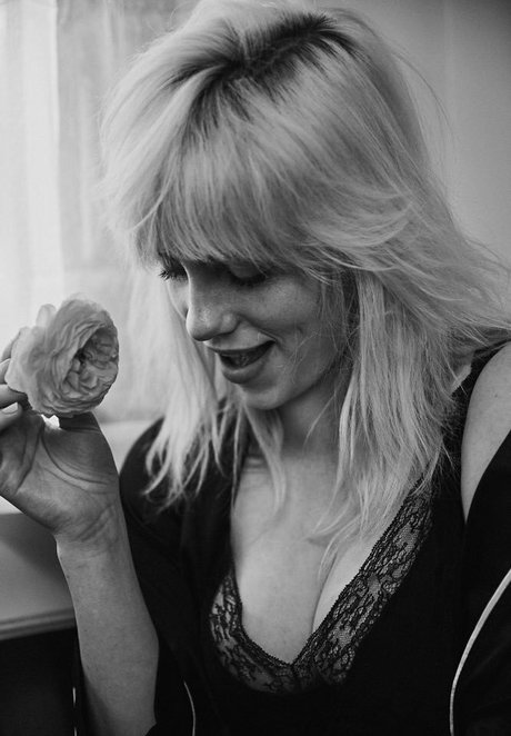 tochter onlyfans sexy hd bild