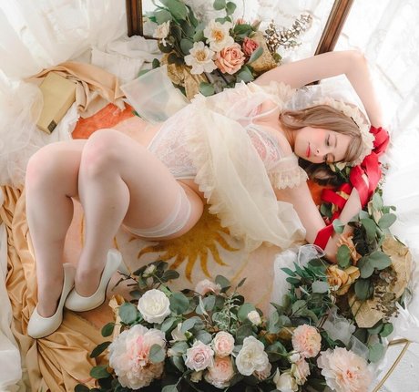 Yuriko Tiger nackt pornografische foto