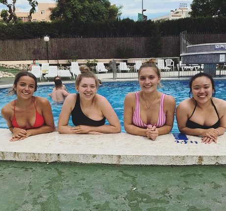 Ailish Morrison erwachsene nette foto