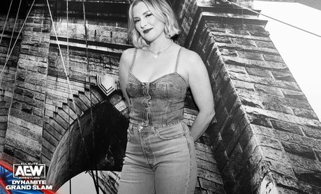 Renee Paquette kunst erwachsene galerie