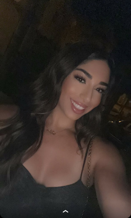 Mary Noura schauspielerin schöne galerien