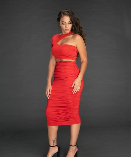 Samantha Irvin model sexy archiv