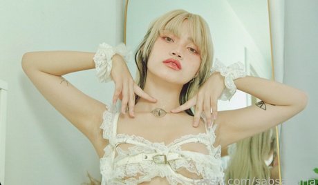 Sab Sangria kunst nackt bilder