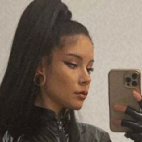 Berribuni hd nackte bild