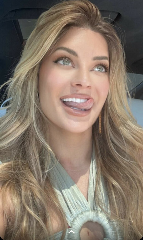 Hannah Stocking perfekte akt foto