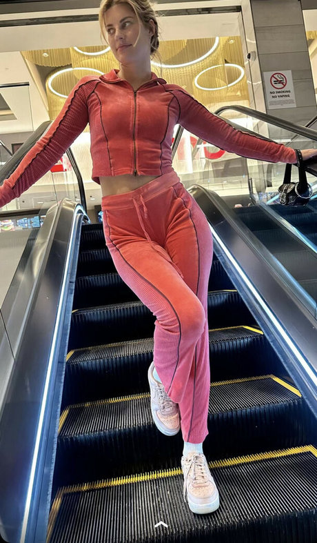 Hannah Stocking akt galerien