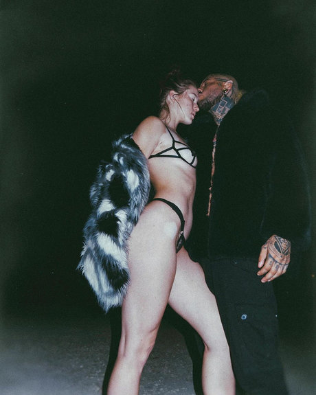 Alanna Jade Taylor model exklusive bilder