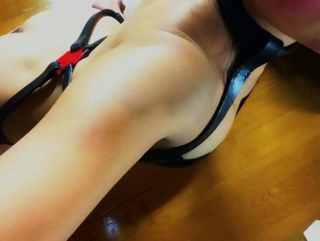 Ishiko xxx hübsche galerie