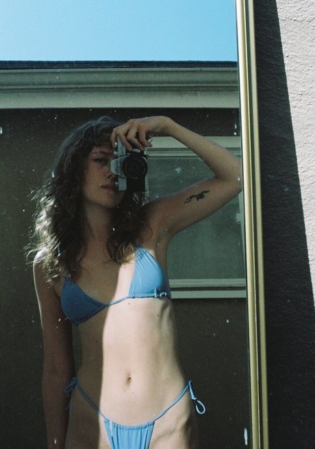 Berta Andrea Sndal model nackten galerie