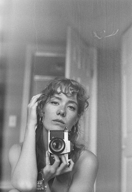 asiatisches teen solo onlyfans sexy hd bild