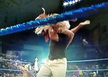 vollbusige milf onlyfans kunst akt foto